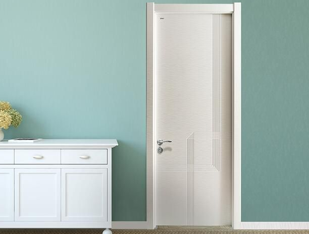 卧室的门选择烤漆门好，还是选择免漆门好?