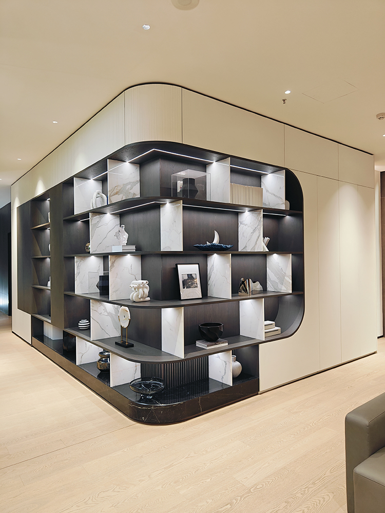 为何现代人装修时都喜欢选择烤漆门?慧杰家居带你了解其中的门道